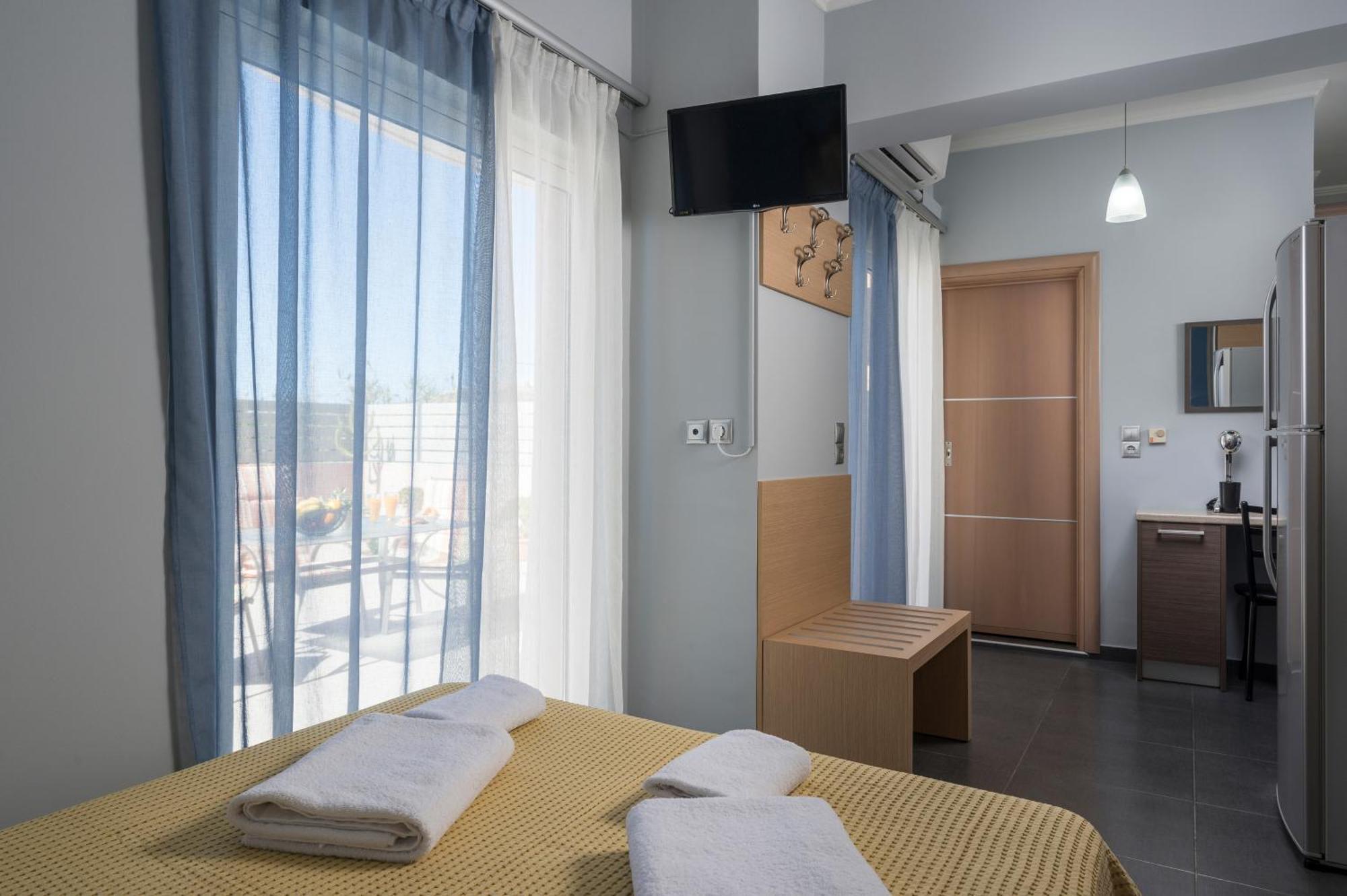 Astrantia (Adults Only) Apartment Chania  ภายนอก รูปภาพ